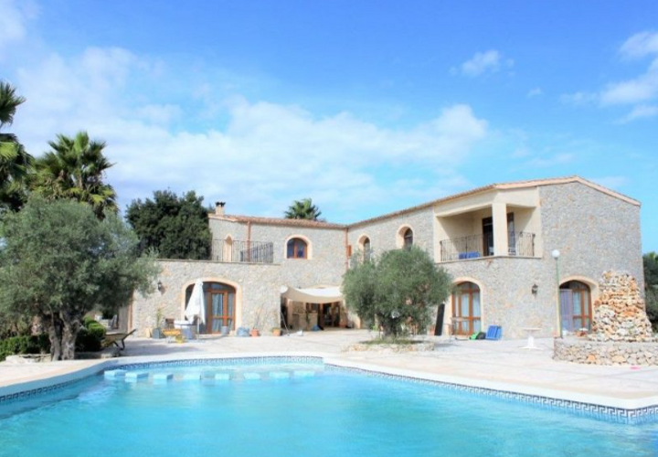 Landejendom i Arta, Mallorca, Arta - € 2.290.000 | Ref: 12 - foto 1